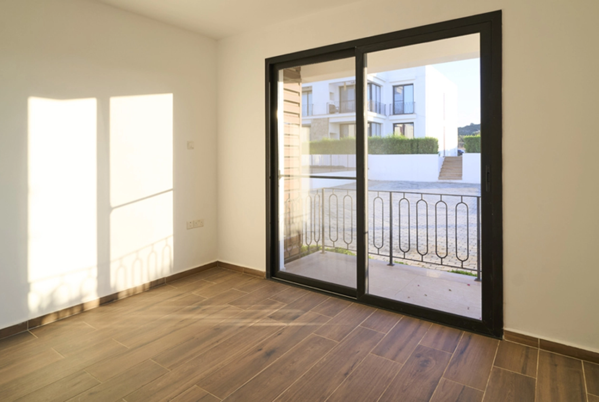 Yalusa Homes [K-2] 1+1 apartamentai su baseinu, 700 m. iki jūros | Yeni Erenköy